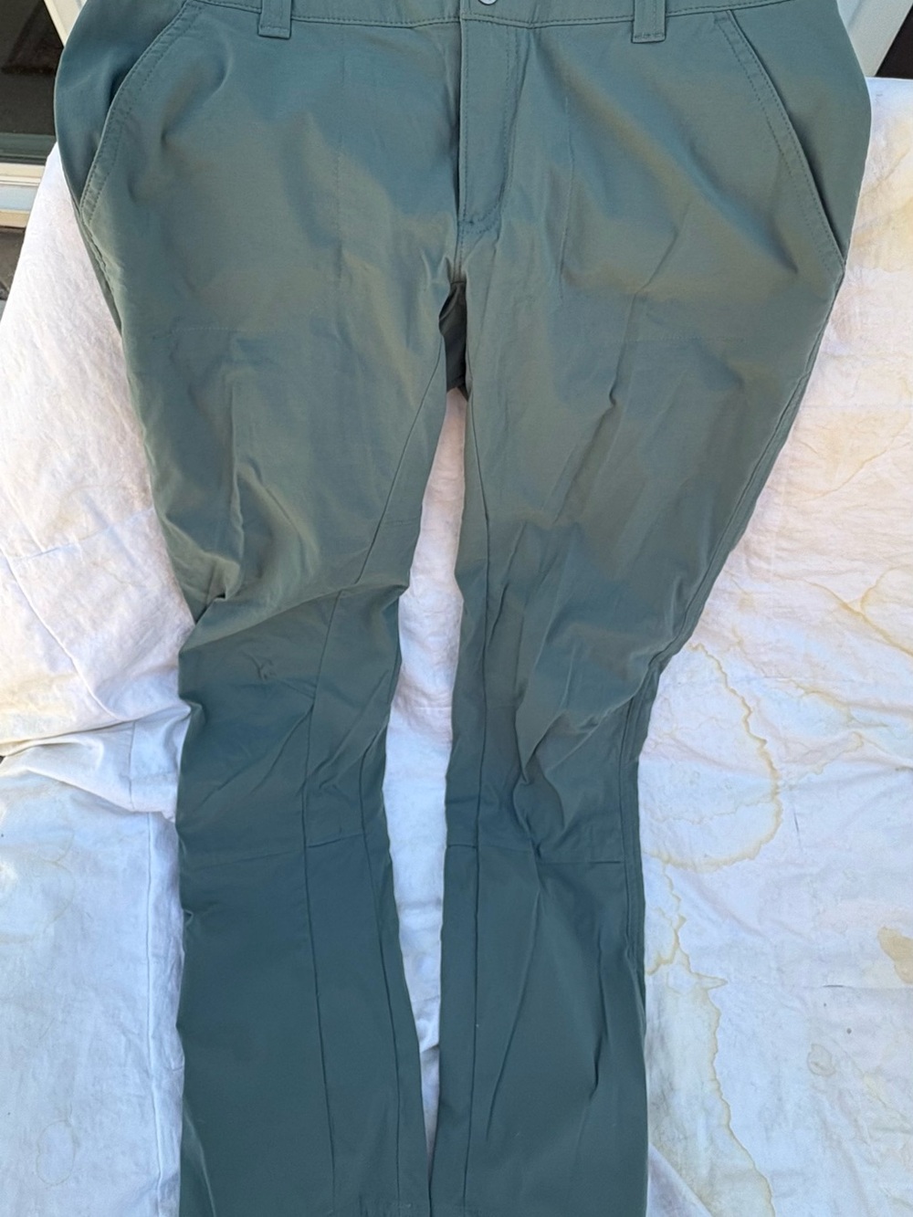 Columbia Women's sage  Green hiking pants